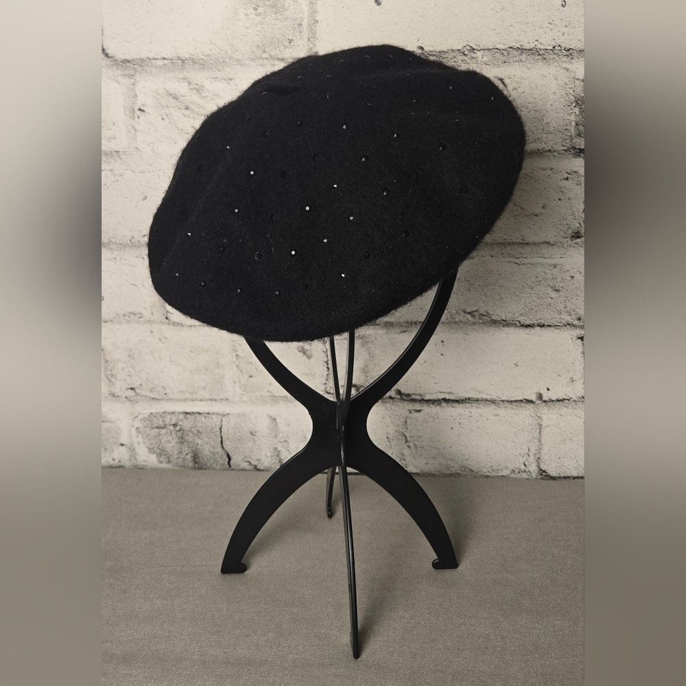 Zara Chic Black Wool Beret with Rhinestone Accents โ Parisian Style Hat